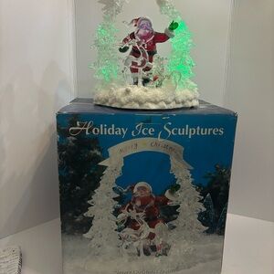 Heritage Mint Ice Sculpture Santa with Reindeer Decoration-New Other